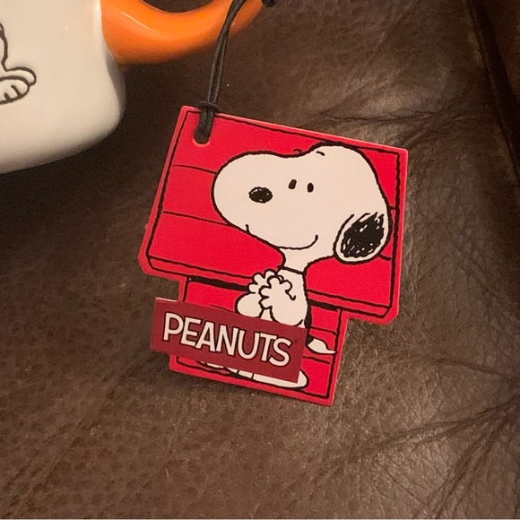 Peanuts Boo! Snoopy with Ghosts 21oz Halloween Mug - Picture 8 of 9